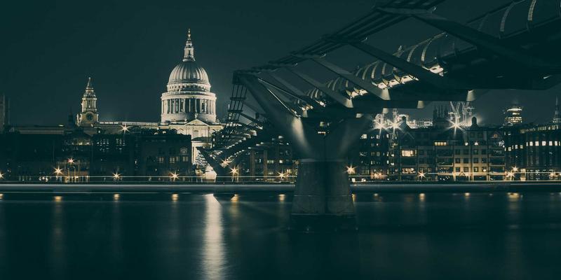 艺术留学中的技术习得：从传统工艺作坊到前沿数字实验室的资源利用指南 | 教育咨询与作品集指导