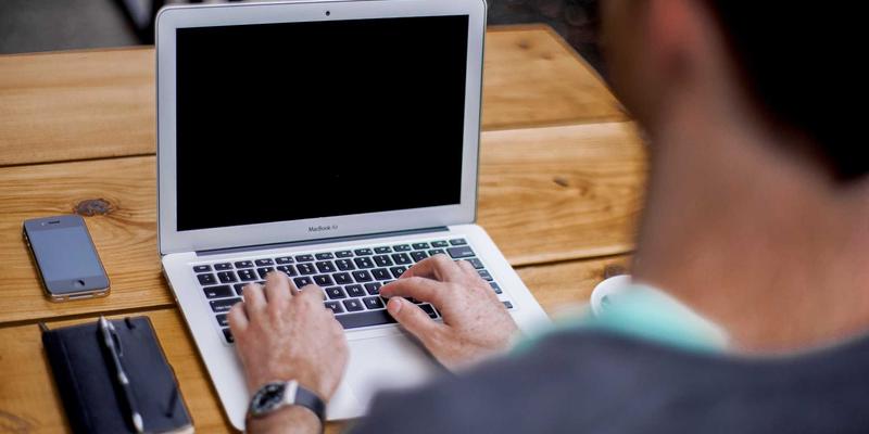 艺术留学预算全攻略：从学费到展览开销的全程财务管理指南 | 留学服务与教育咨询